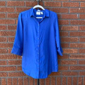 3/$30❗️Blue Chico’s linen blouse